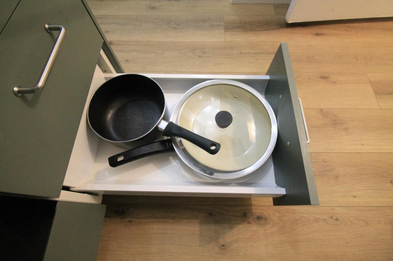 Disponible - Appartement Entier - 10Mn Rer B Aeroport Cdg - Paris Gare Du Nord, T11 Express, Le Bourget, Tout Equipe, Netflix Gratuit, 3 Personnes, 4Eme Etage, Escaliers, Parc Des Expositions, Parking Rue Gratuit Apres 19H Drancy Dış mekan fotoğraf