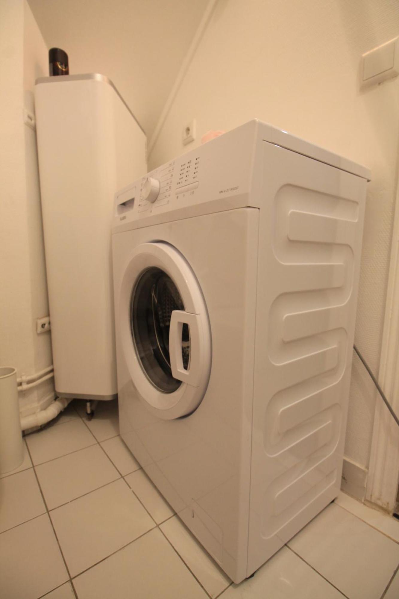 Disponible - Appartement Entier - 10Mn Rer B Aeroport Cdg - Paris Gare Du Nord, T11 Express, Le Bourget, Tout Equipe, Netflix Gratuit, 3 Personnes, 4Eme Etage, Escaliers, Parc Des Expositions, Parking Rue Gratuit Apres 19H Drancy Dış mekan fotoğraf