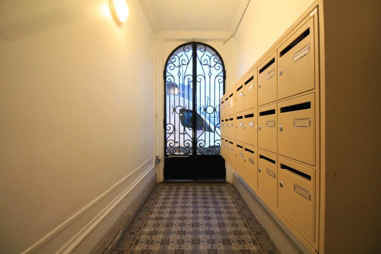 Disponible - Appartement Entier - 10Mn Rer B Aeroport Cdg - Paris Gare Du Nord, T11 Express, Le Bourget, Tout Equipe, Netflix Gratuit, 3 Personnes, 4Eme Etage, Escaliers, Parc Des Expositions, Parking Rue Gratuit Apres 19H Drancy Dış mekan fotoğraf