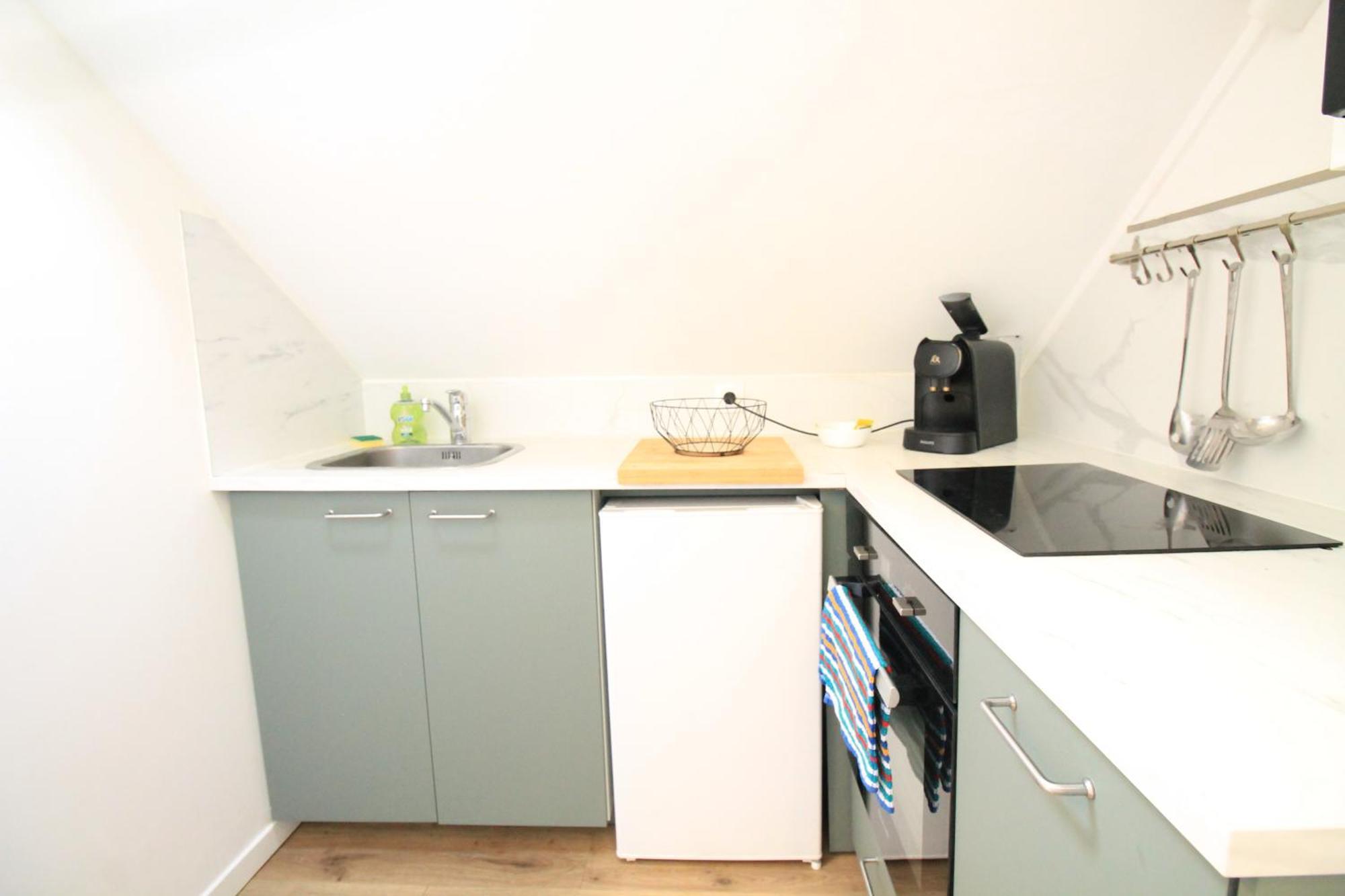 Disponible - Appartement Entier - 10Mn Rer B Aeroport Cdg - Paris Gare Du Nord, T11 Express, Le Bourget, Tout Equipe, Netflix Gratuit, 3 Personnes, 4Eme Etage, Escaliers, Parc Des Expositions, Parking Rue Gratuit Apres 19H Drancy Dış mekan fotoğraf